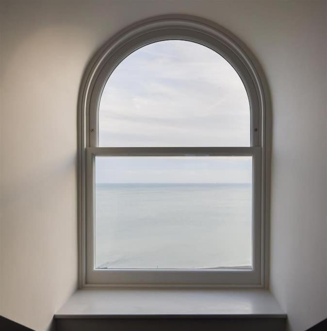 Vive Sea View Getaway Apartment Hastings Exterior photo